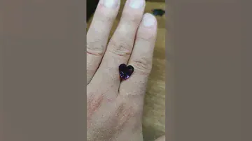 Аметист фантазийной огранки сердце/Fancy-cut amethyst heart